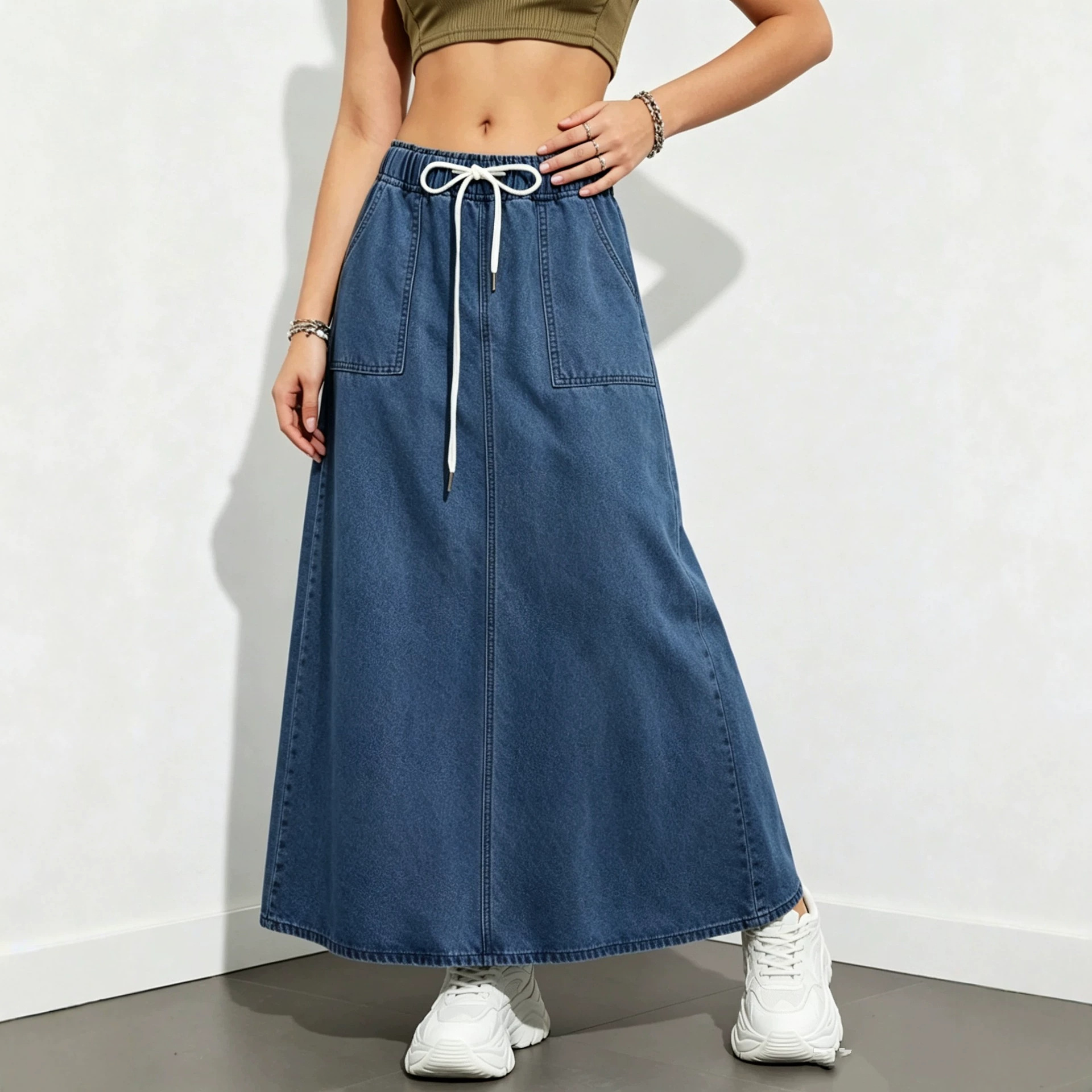 Women's Loose-fit Denim Skirt With A Wide Hem And Elastic Waist