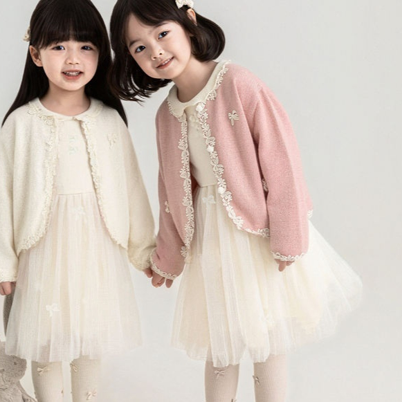 Sweet Girl Bow-Knot Embroidered Sweater
