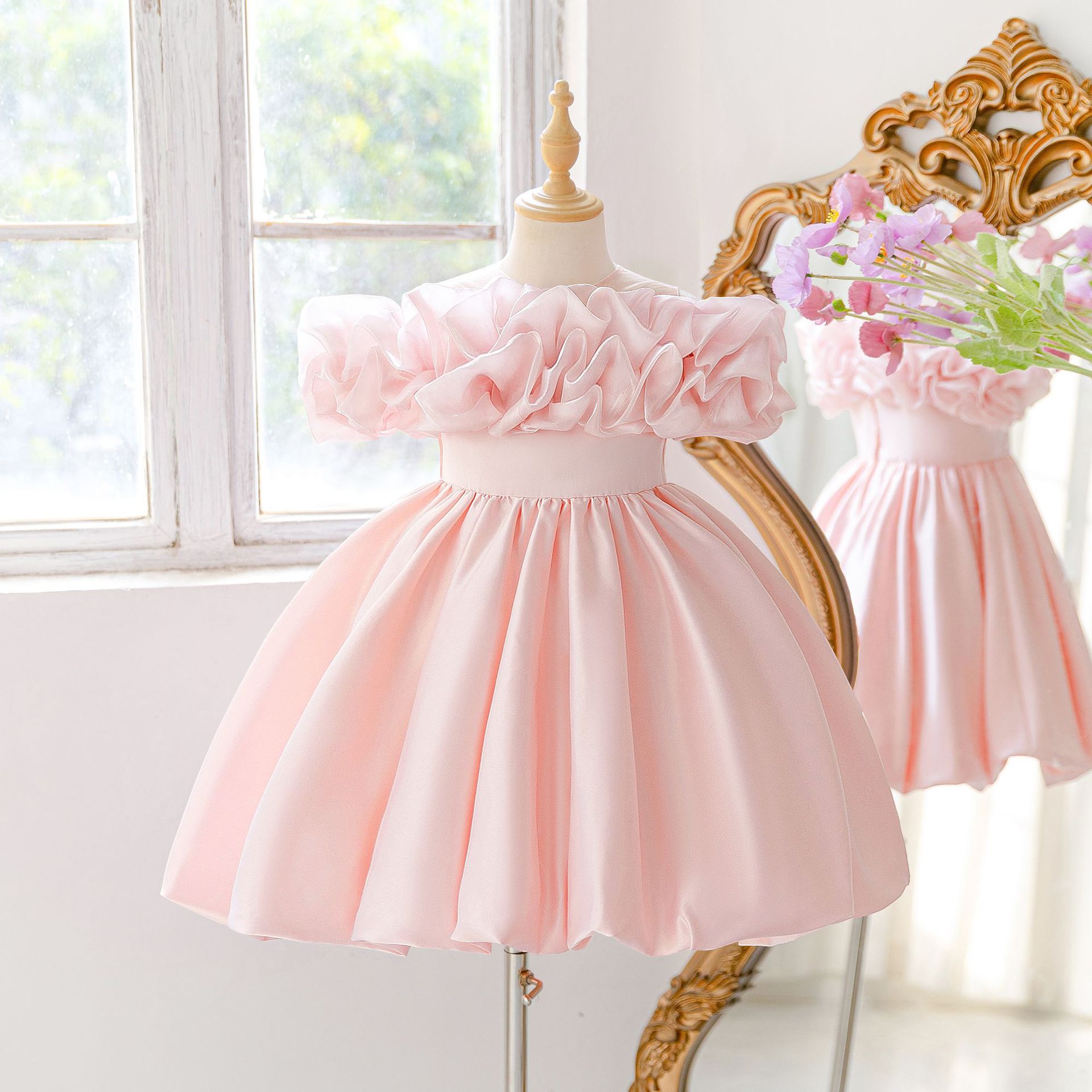 Off-the-shoulder Bud-shaped Princess Dress