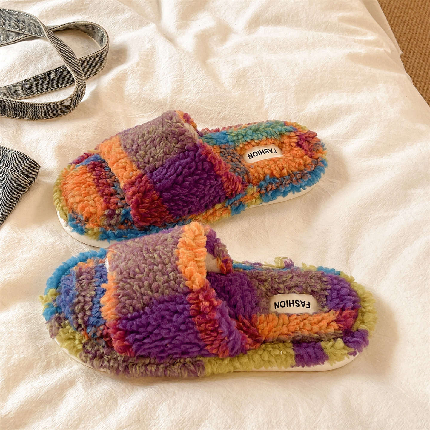 AutumnWinter Indoor Non-slip Thick-soled Warm Slippers