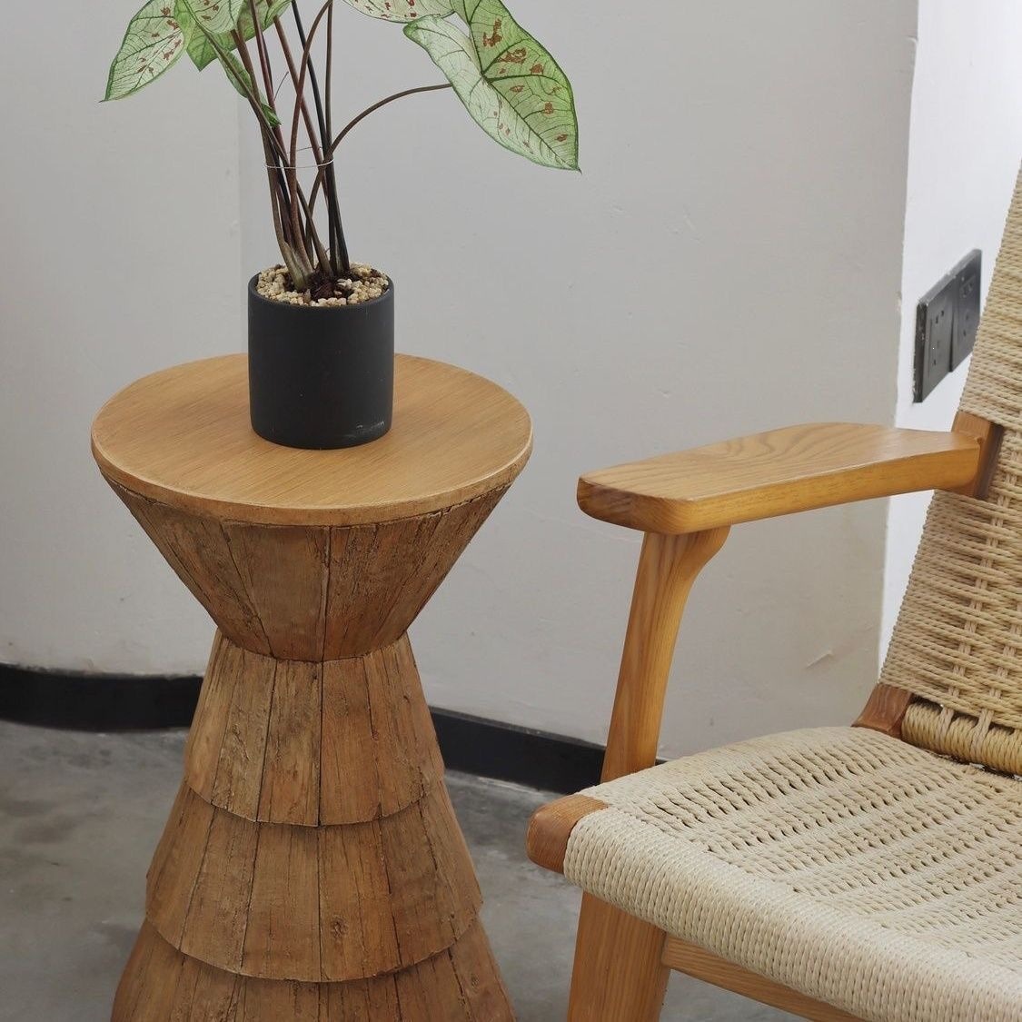 Round Minimalist Side Table Living Room Synthetic Rattan