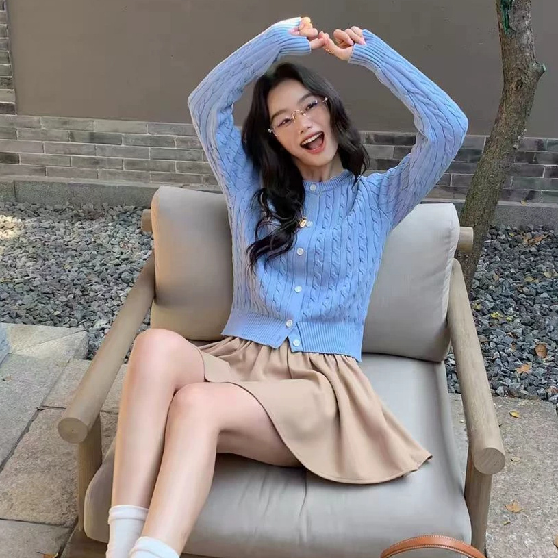 Cable-knit Vintage Sweater Jacket Top