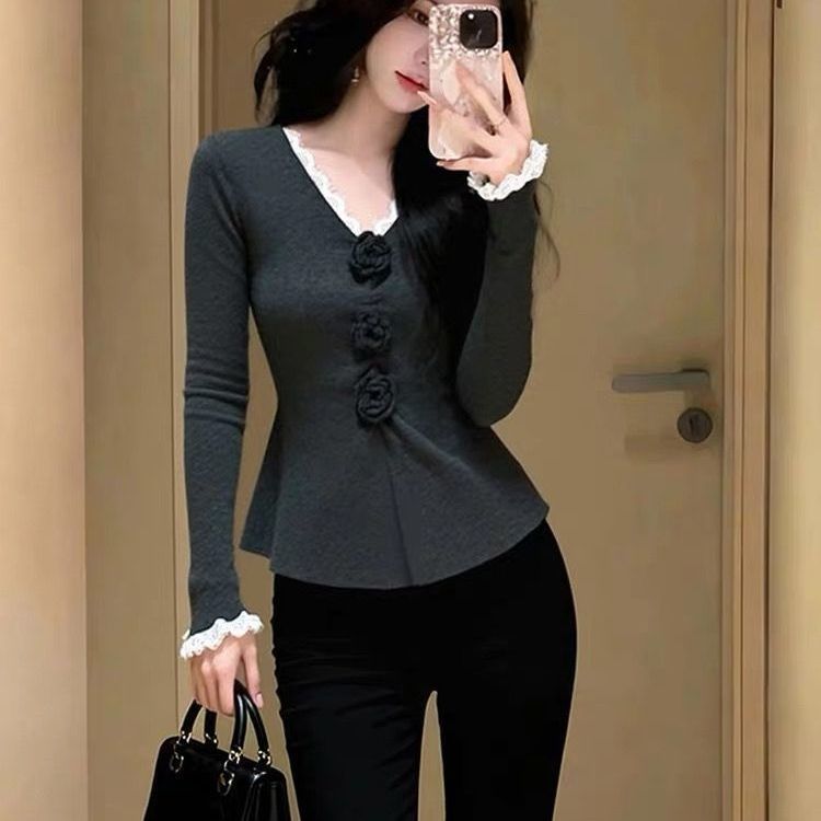 Stylish Slim-fit Womens Base Layer For Fall And Winter