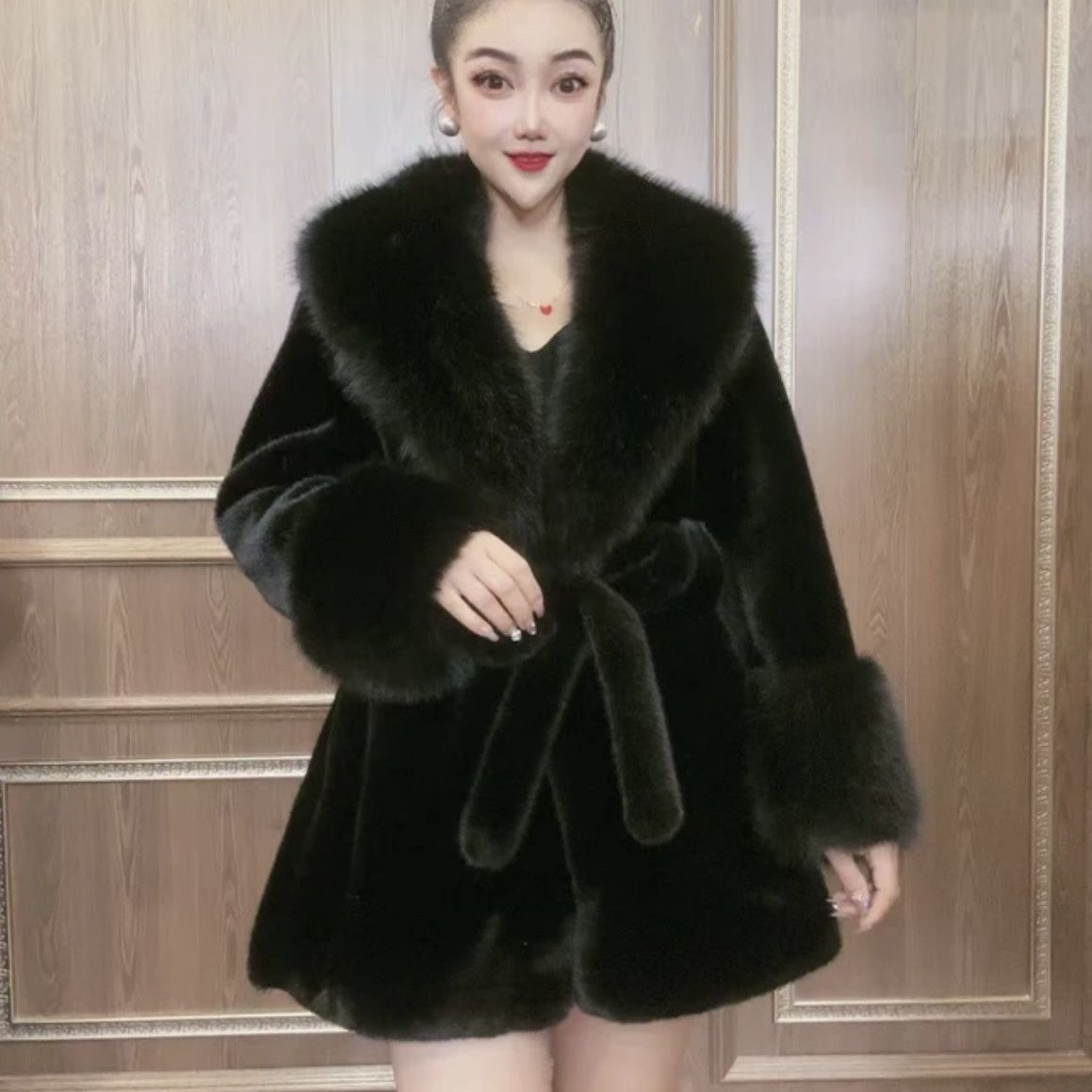 Stylish High-end Fur-and-fabric Faux Mink Coat