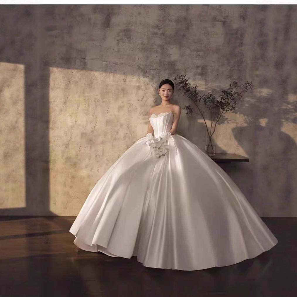 Elegant Temperament High Waisted Women's Satin Main Wedding Dress