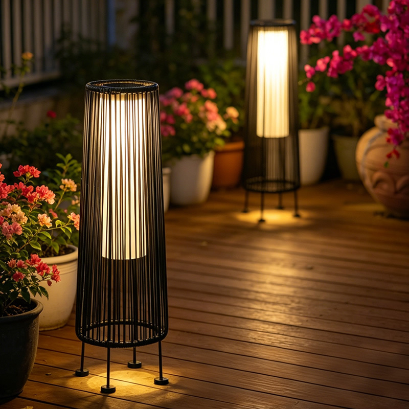 Courtyard Solar Outdoor Light