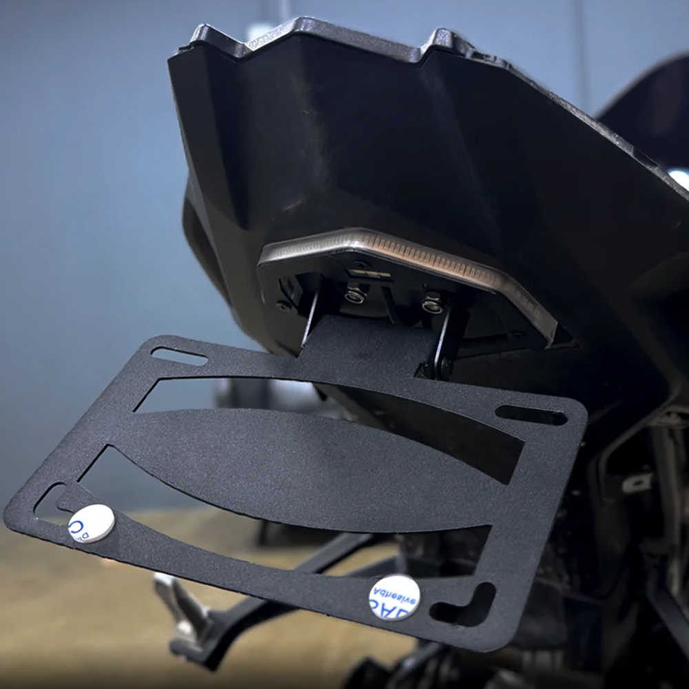 Simple LED Turn Signal License Plate Bracket