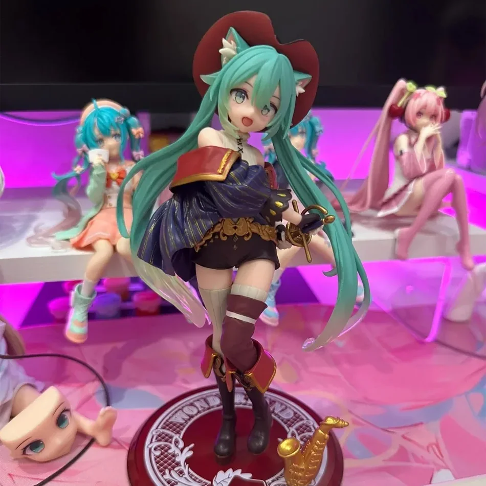Hatsune Miku Desktop Cute Action Figure Tale Wonderland Miku Puss in Boots Anime Figurine…