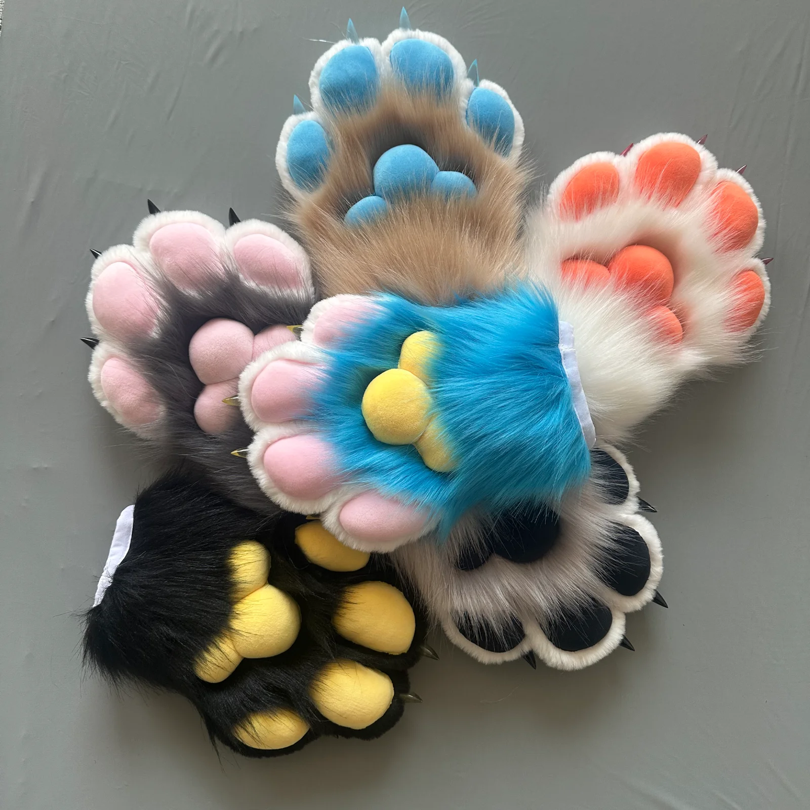 Built-in Whistle Fursuit Paw Gloves, Cosplay Furry Claw Gloves Decompression Toys for Adult Costume Halloween Party