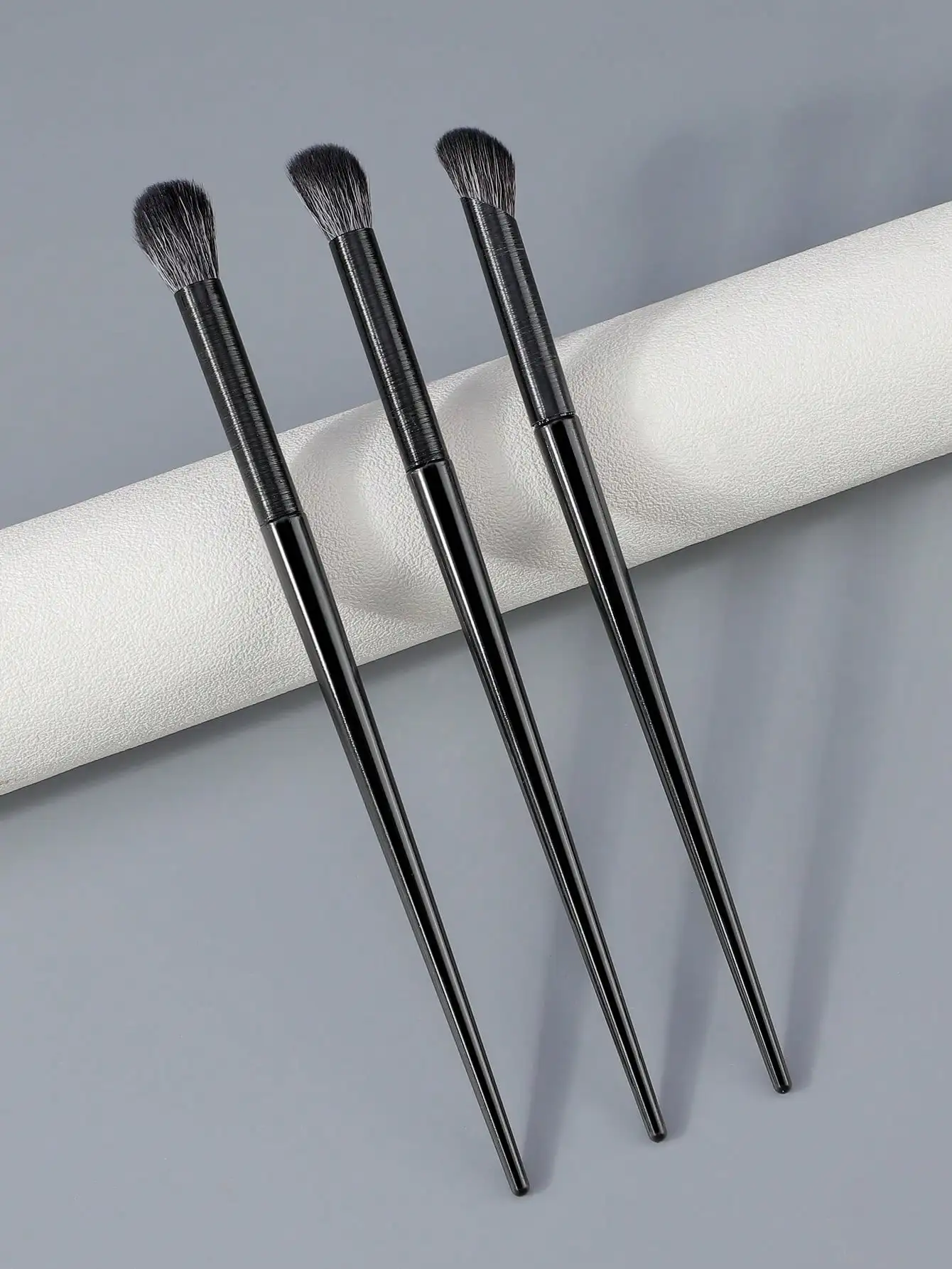 3 Pack Professional Angled Nose Shadow Eyeshadow Brush Set Soft Bristles Precision Eye…