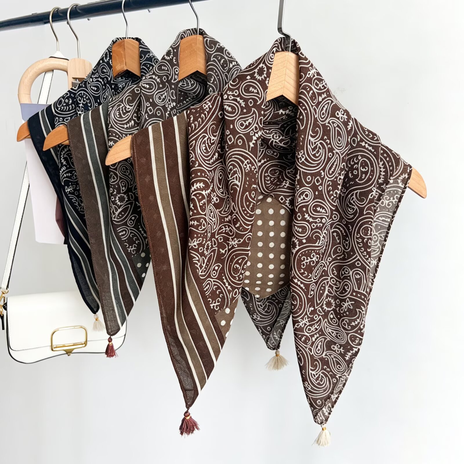 Retro Paisley Womens Tassel Square Scarf Versatile And Easy To Match