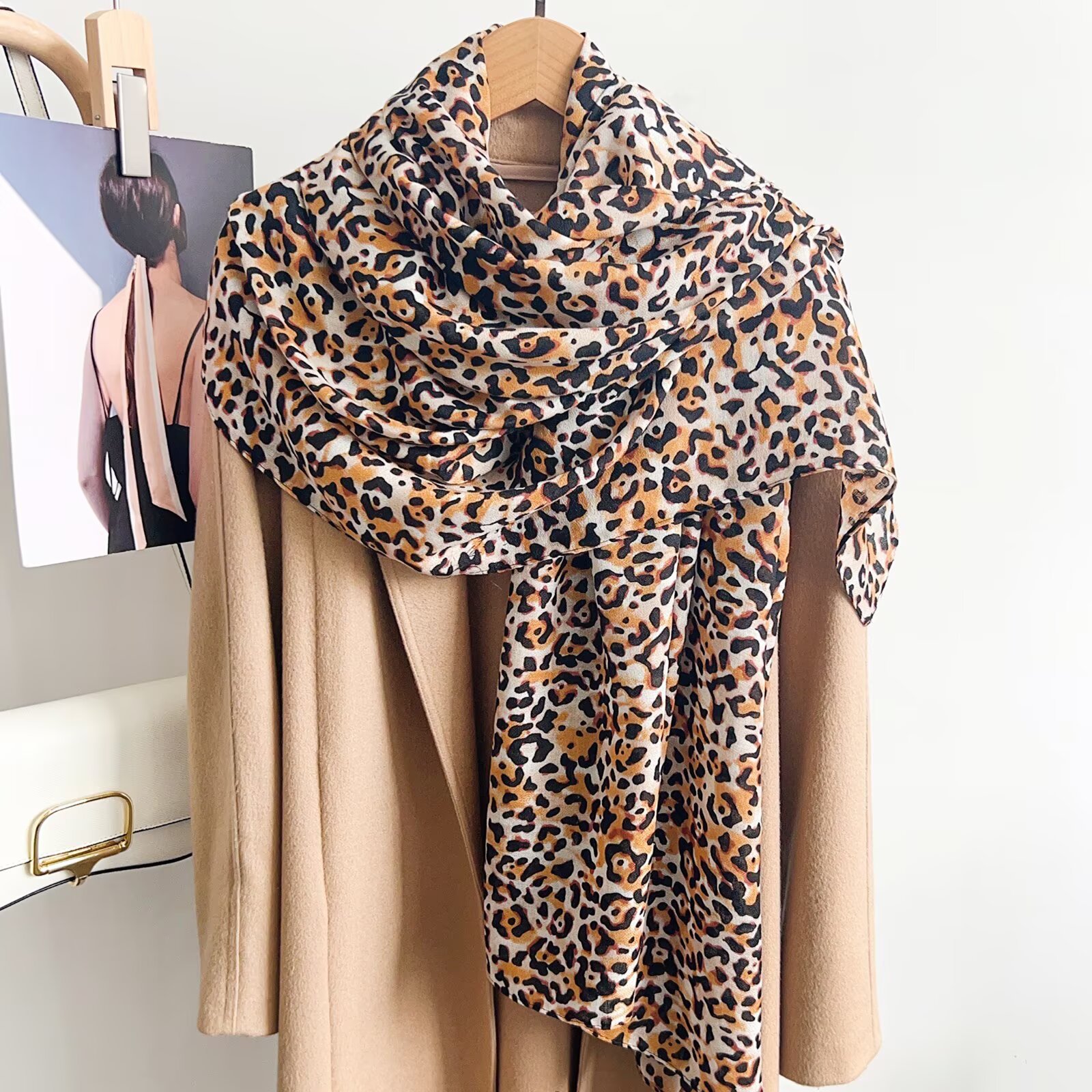 Retro-style Outfit Accessory Versatile Neck Scarf