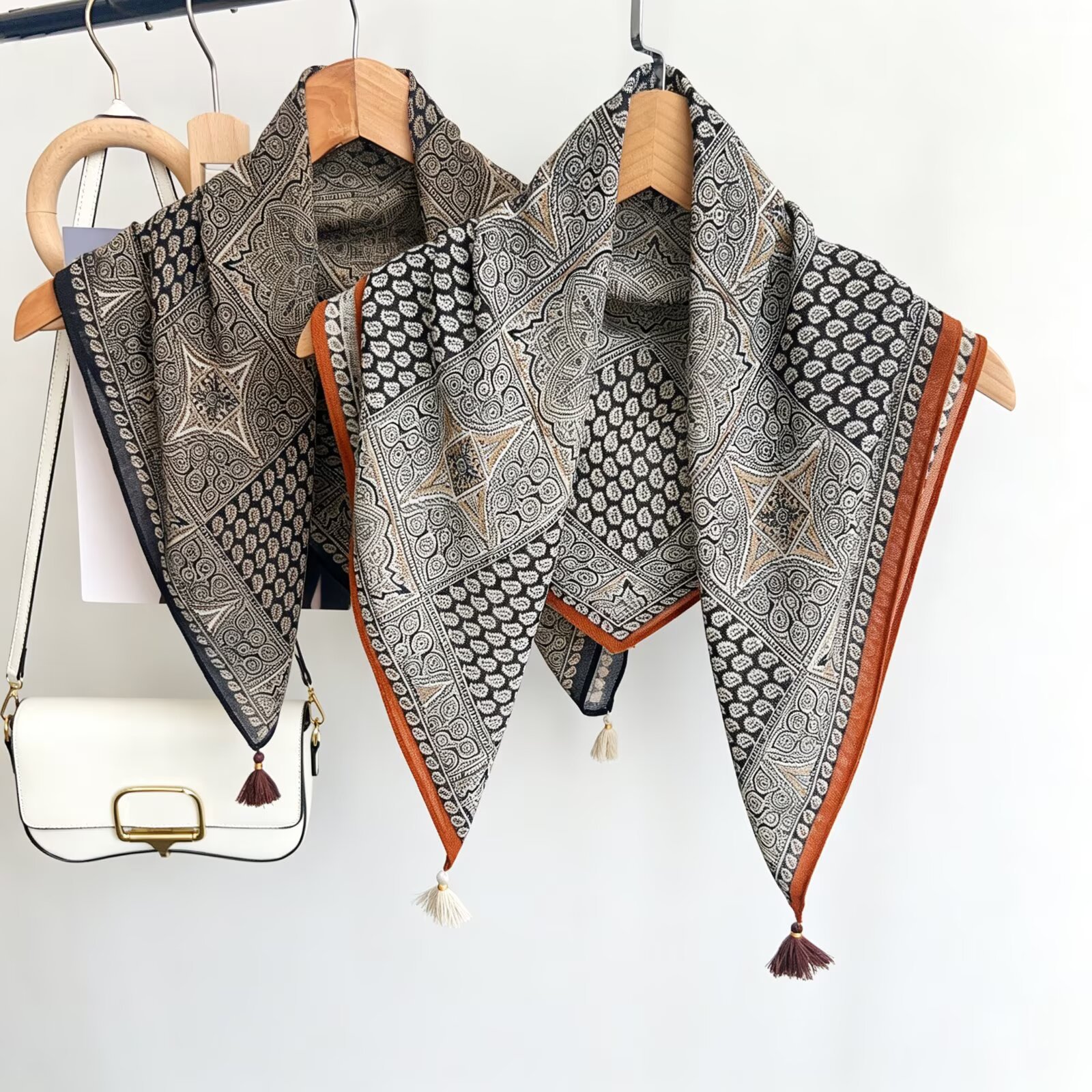 Tassel-trimmed Triangular Scarf Decoration