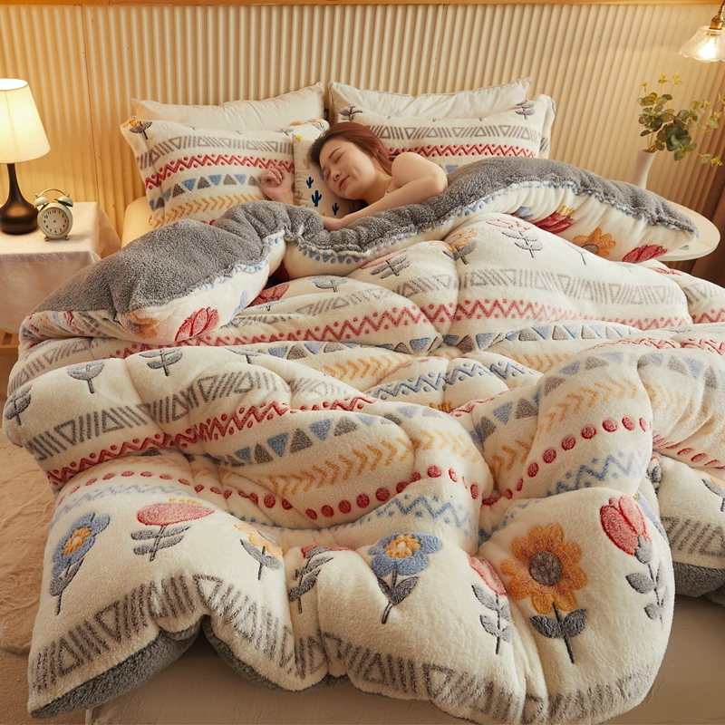 1-Pack Thick Winter Comforter, Soft Warm Fluffy Bedding Quilt For Bedroom All Season Use