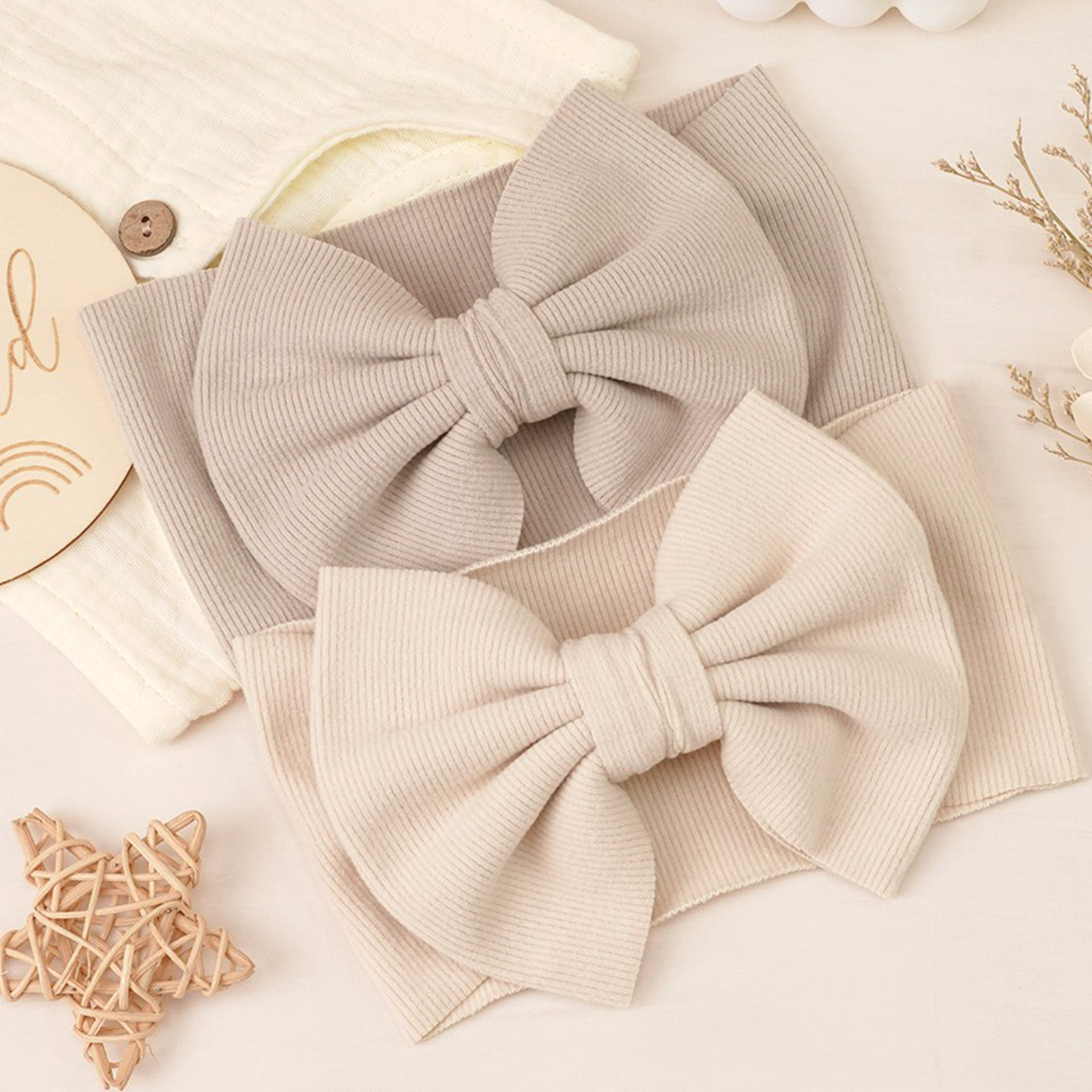 Wide-brimmed Ribbed Headband With A Large Bow