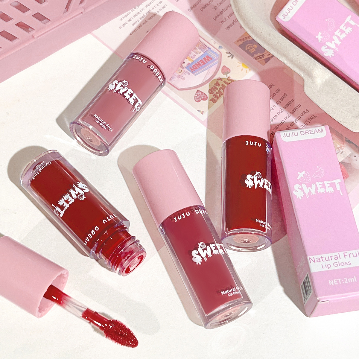Fruit-flavored Lip Gloss Is Easy To Apply And Long-lasting