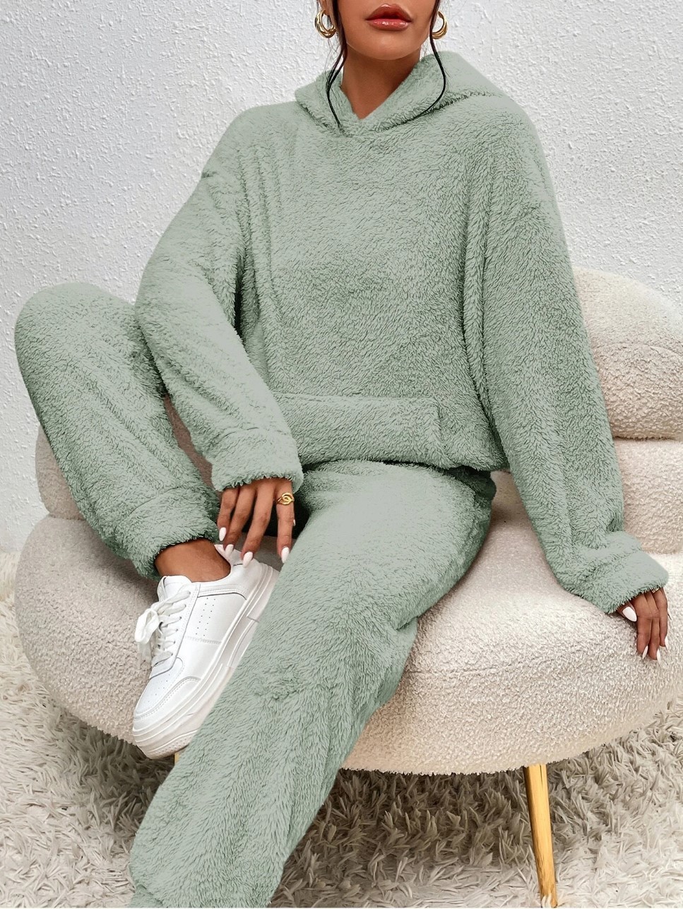 Autumn And Winter New European And American Casual Women's Clothing Solid Color Plush…
