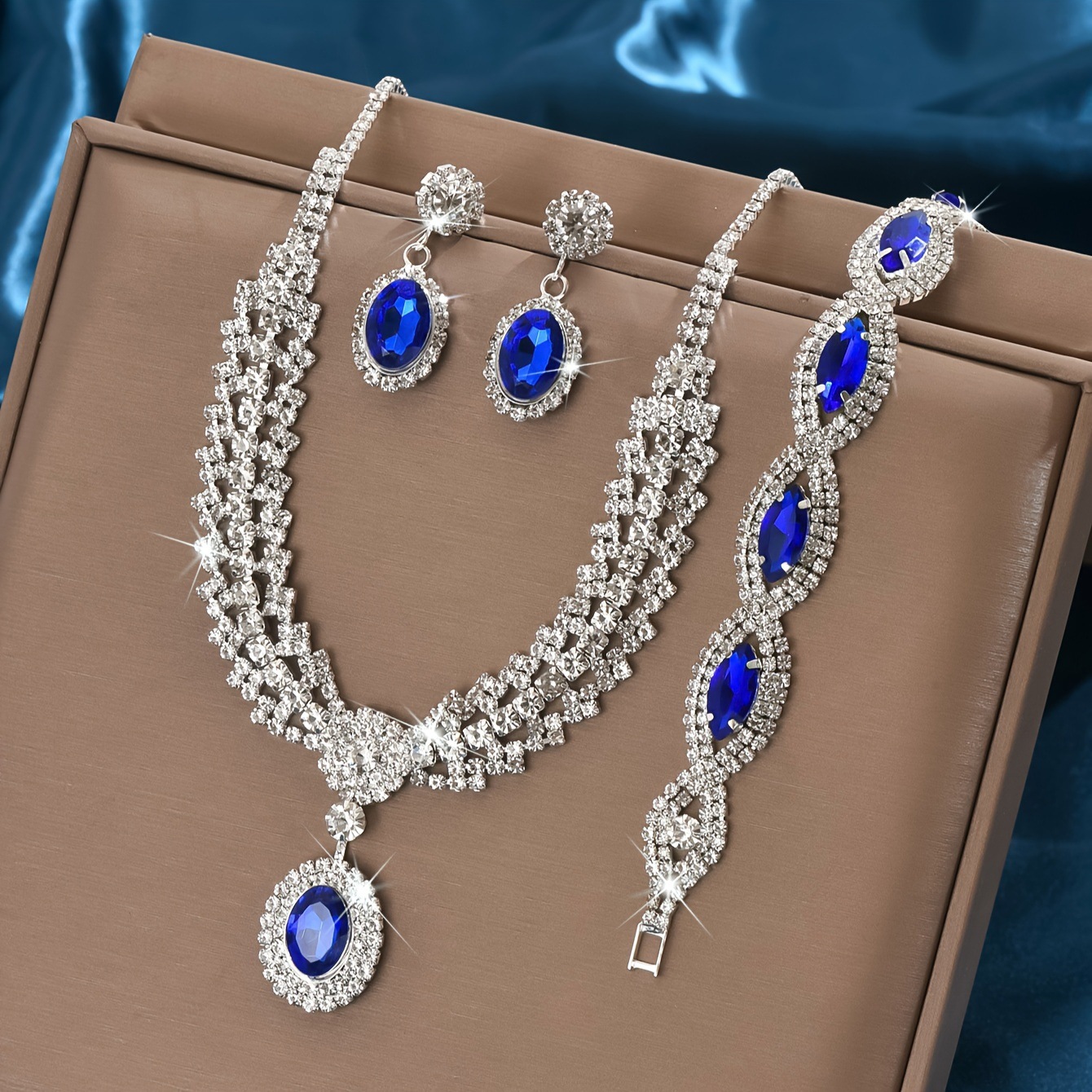 European And American Style Elegant Luxury Sapphire Necklace Set Of Four Pieces