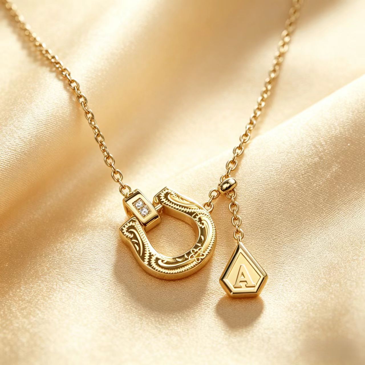 Women's Simple Elegant Versatile Necklace