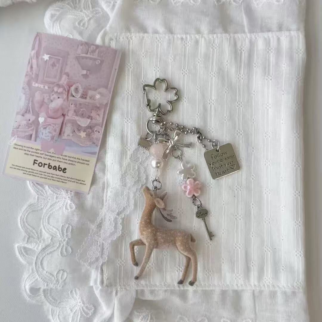 Lace-flocked Fawn Personalized Niche Beaded Keychain