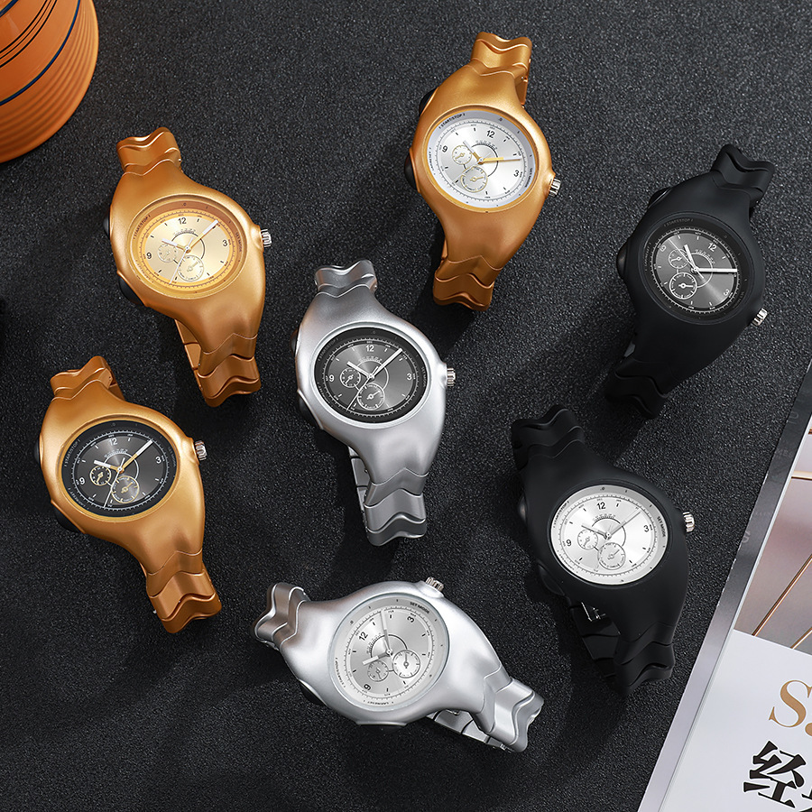 Mid-ancient Shaped Plastic Twisted Retro Fashion Watch