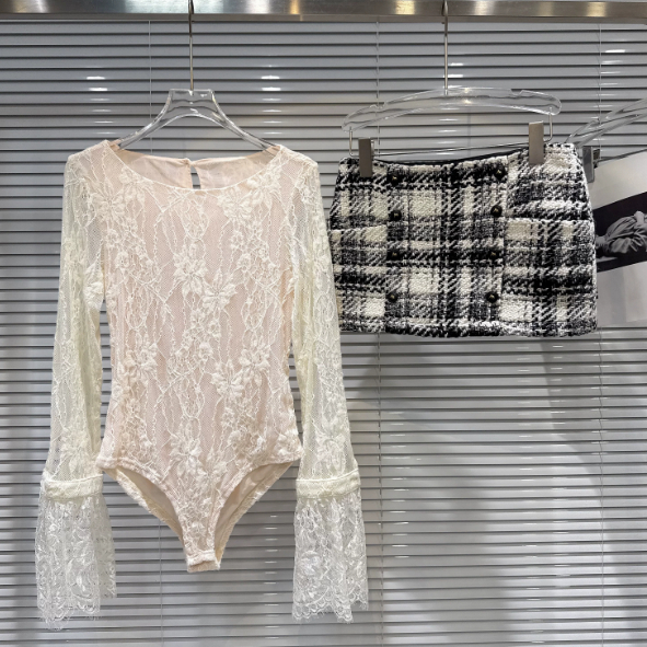 Elegant Socialite-style Lace Jumpsuit With Flared Sleeves Paired With A Plaid Midi Skirt