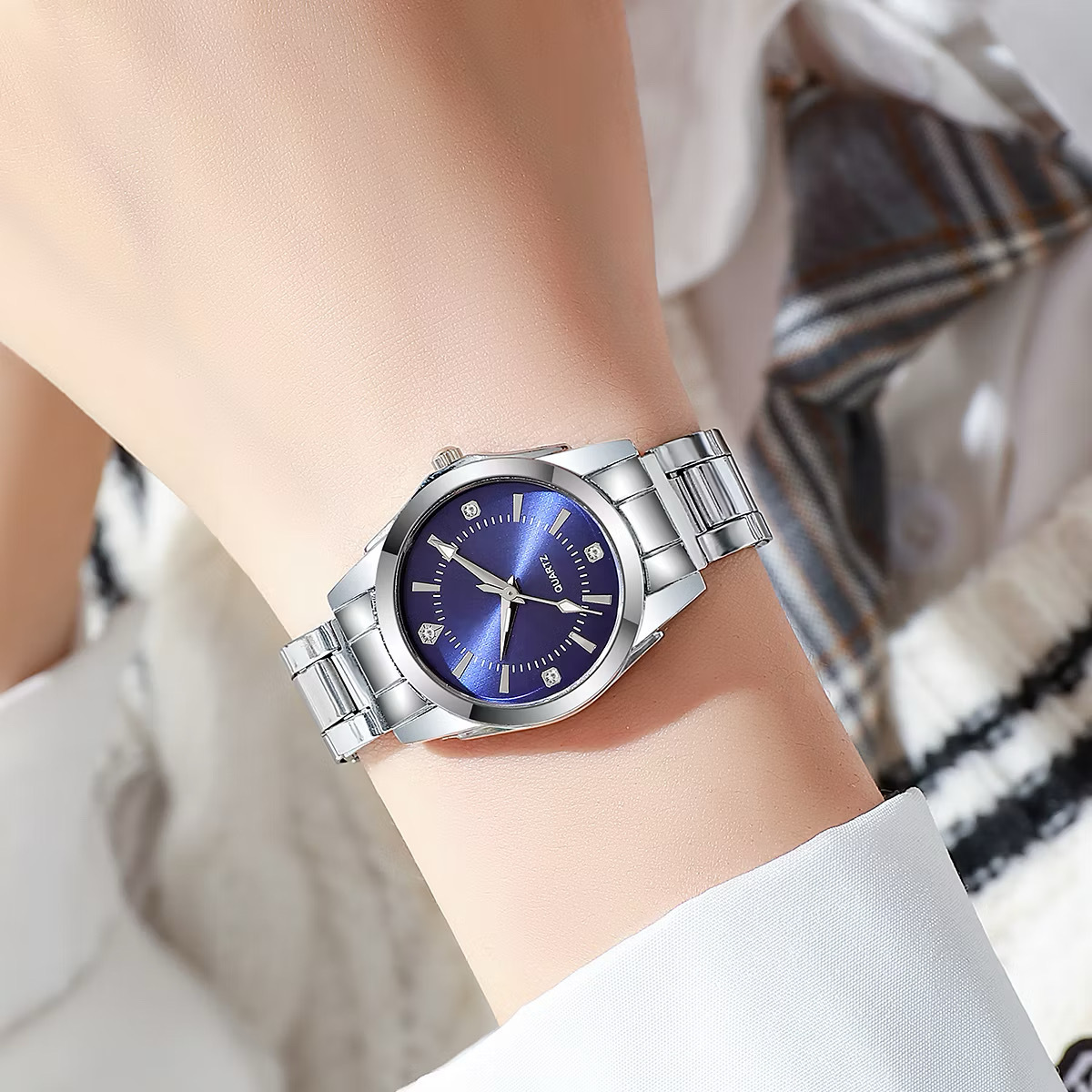 Fashionable And Minimalist Quartz Wristwatch