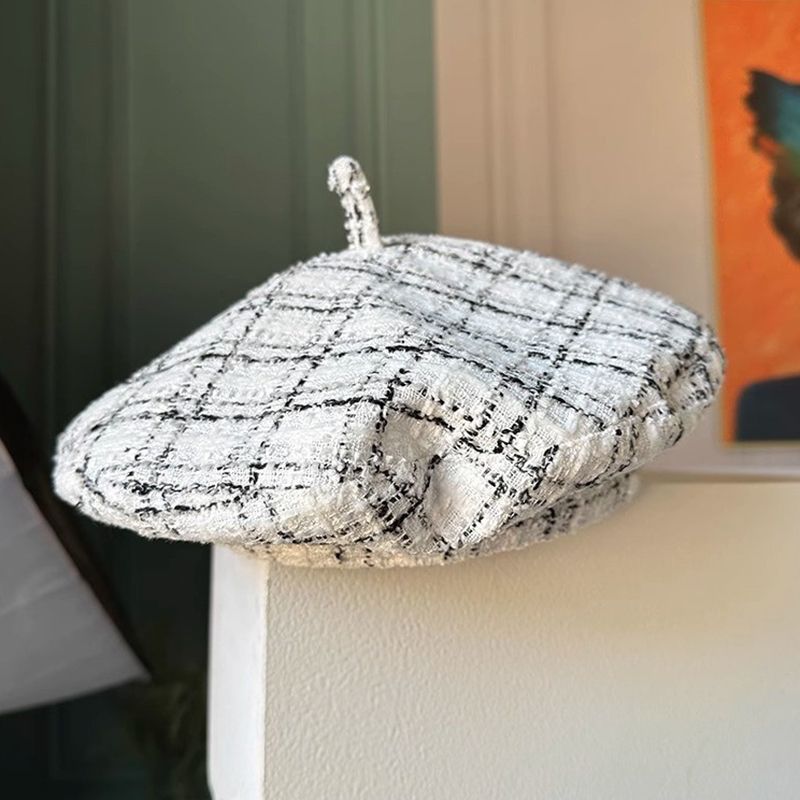 Retro-style Fashionable Beret For Women New Autumn DesignBritish Plaid Saucer Hat