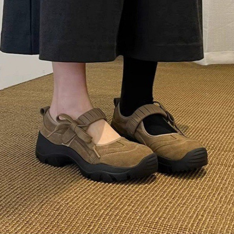 Women's Retro Bowtie Platform Pumps