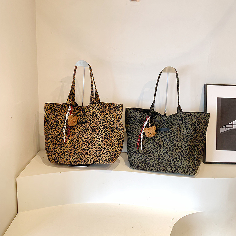 Leopard Print Nylon Large Capacity Tote Bag