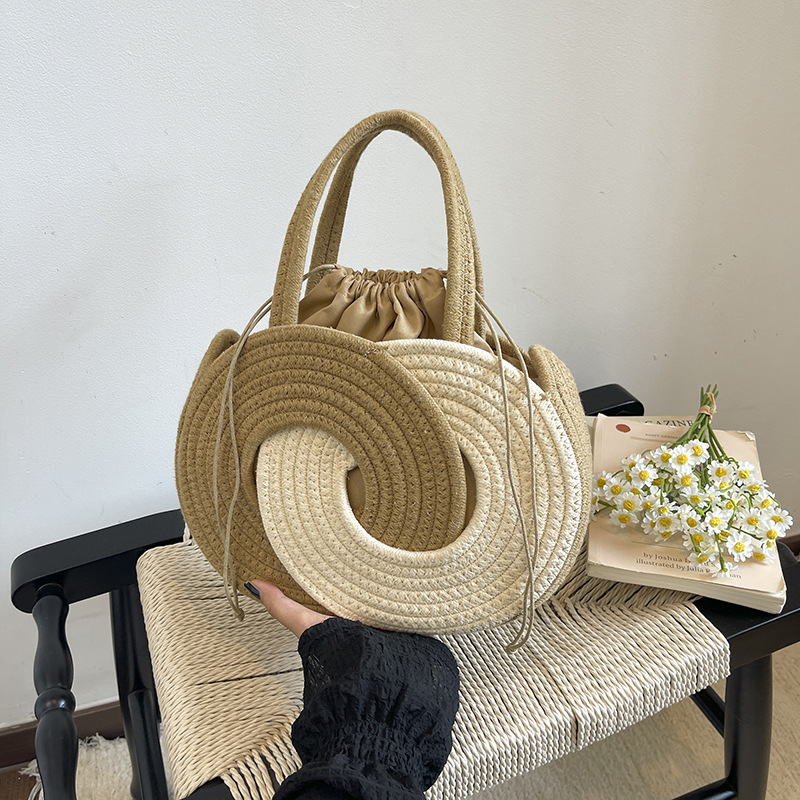 Seaside Vacation-style Straw Woven Womens Shoulder And Crossbody Bag