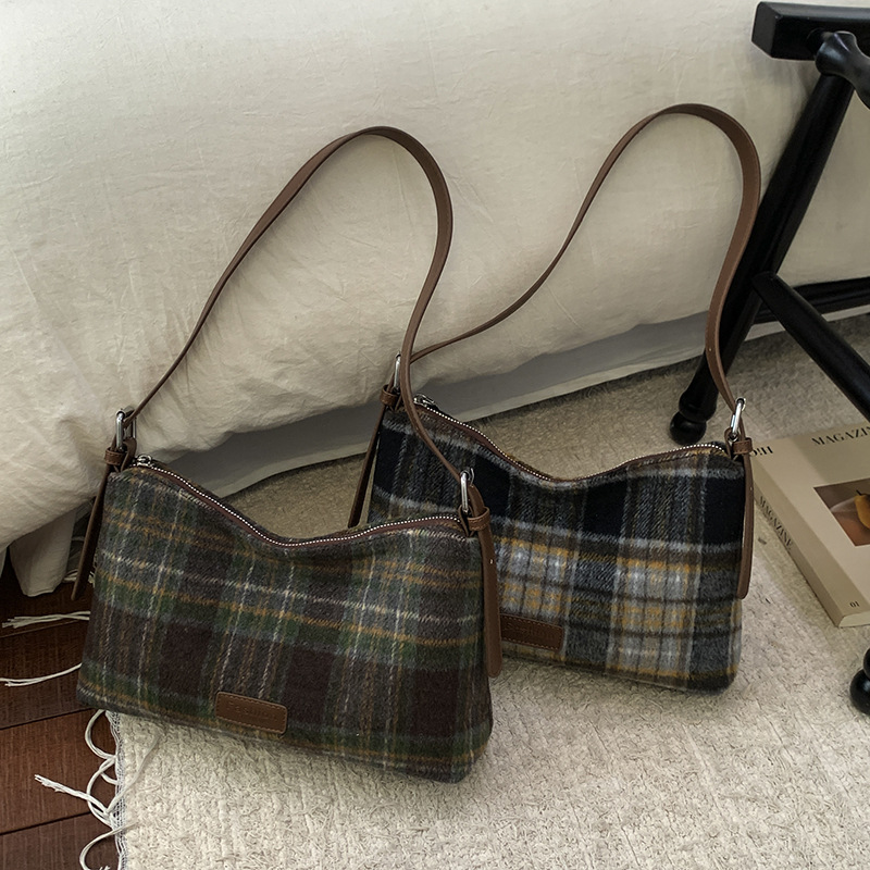 Multifunctional Retro Plaid Commuter Shoulder Crossbody Bag