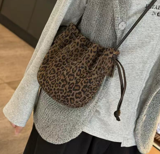 Tassel Bucket Bag, Genuine Leather Single Shoulder Diagonal Cross Bag, New Drawstring…