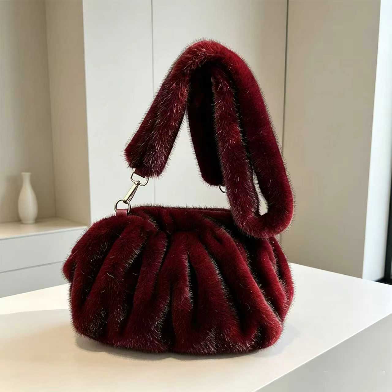 Plush Shoulder Bag For Women, Fashionable Imitation Mink Fur Pleated Cloud Bag, Autumn…