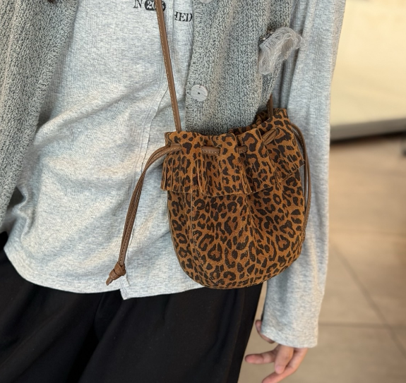 Tassel Bucket Bag, Genuine Leather Single Shoulder Diagonal Cross Bag, New Drawstring…