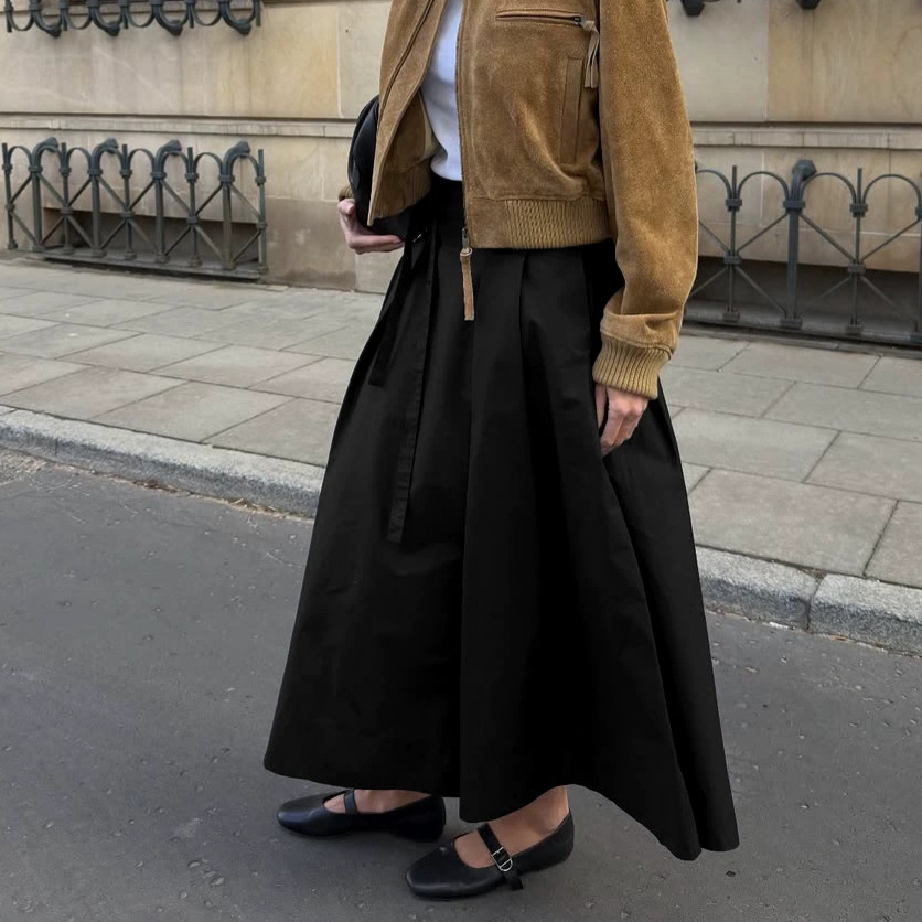 High-waisted Minimalist Slimming Midi Skirt For Women