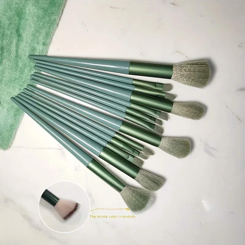 Makeup brush set: Soft and delicate, it includes eyeshadow, foundation,  It is the perfect birthday gift for mothers or women. photo 5