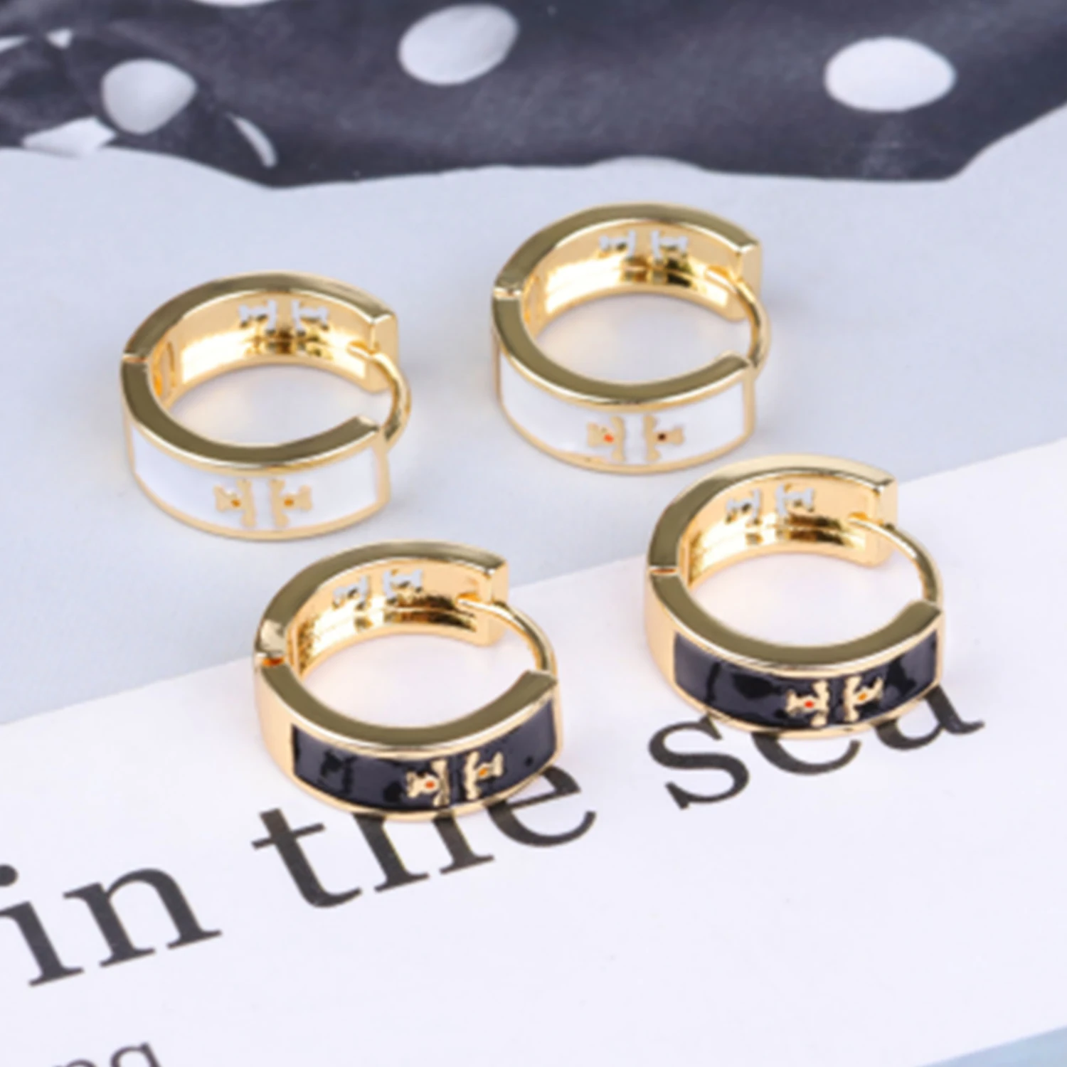 Exquisite Vintage European American Oil Drop Hollow Earrings Fashion Jewelry Accessory Popular Style photo 2