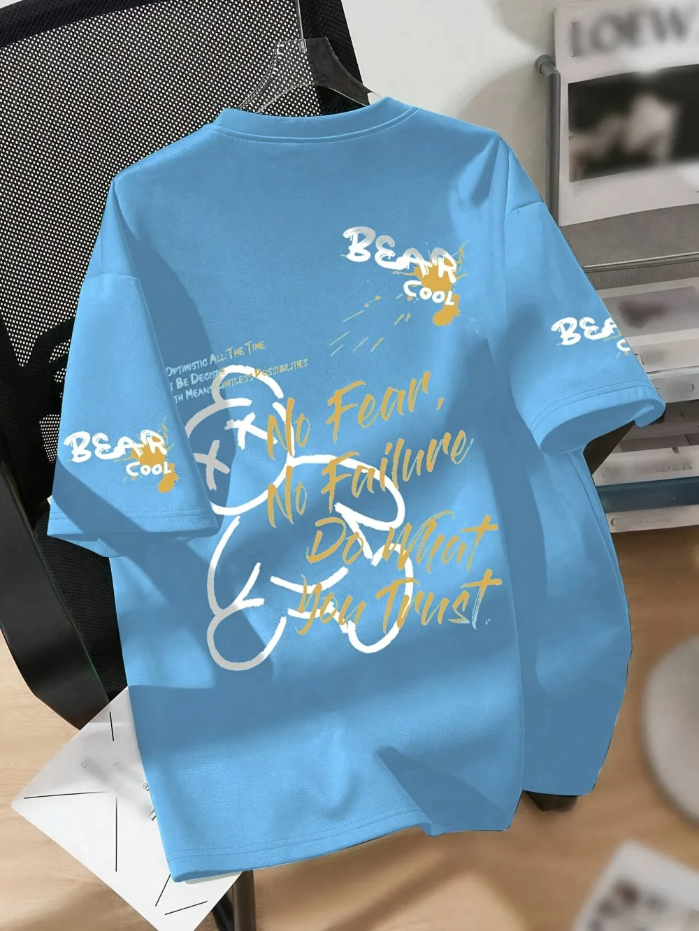 Summer Men's Round Neck Breathable T-Shirt with Cartoon Bear Print Pattern Suitable for Daily and Weekend Gifting to Friends photo 5
