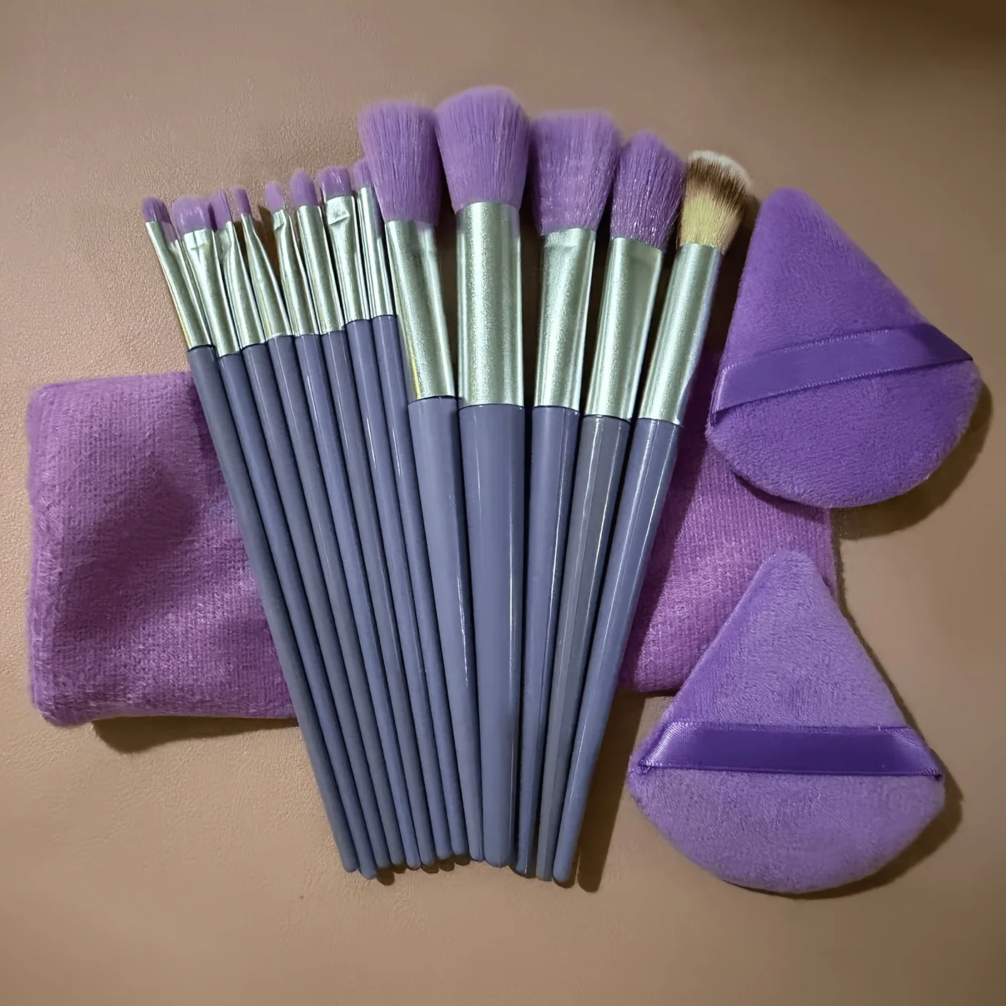 16Pcs Professional Makeup Brush Set w/ Pouch, Sponge & Puff, Soft Bristles for Foundation, Blush, Eyeshadow, 2026 New Gift photo 6