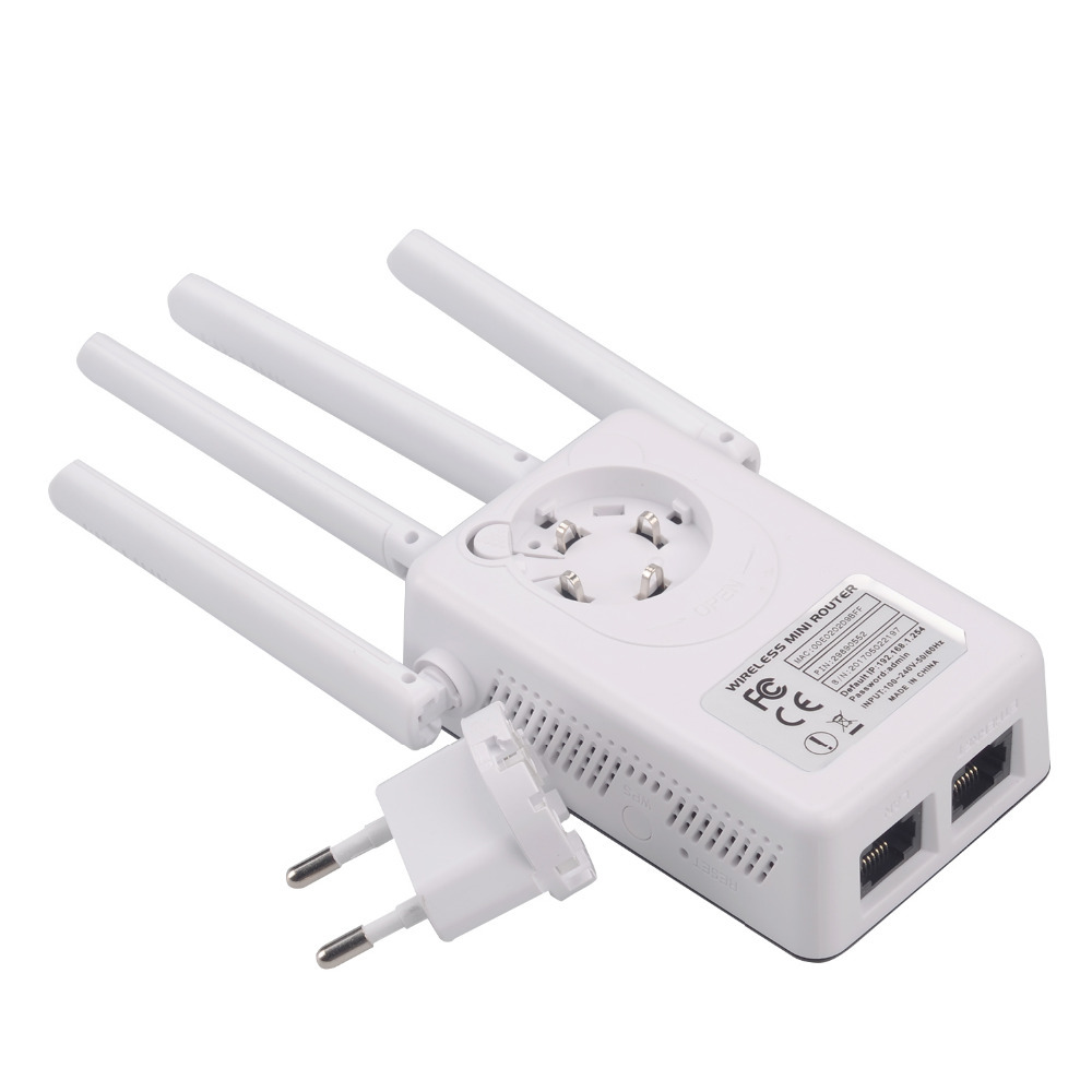 Four Antenna Wireless Router Repeater photo 1