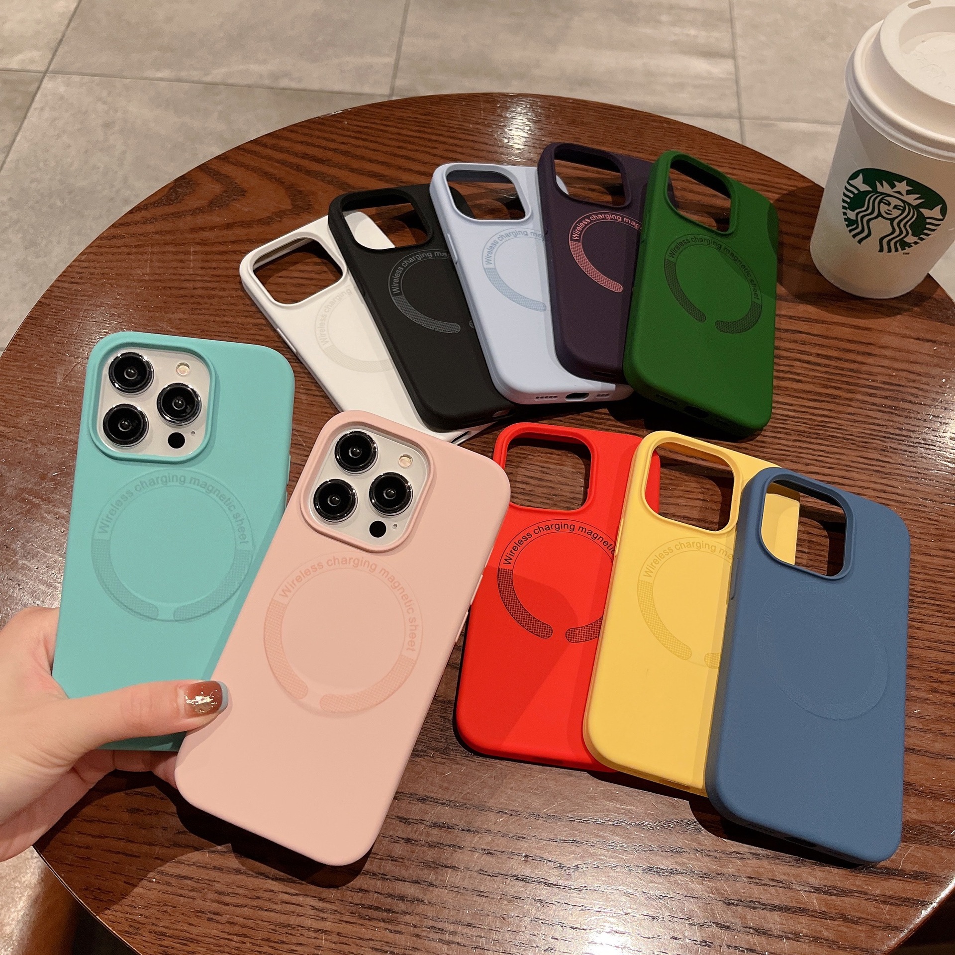 Liquid Silicone Applicable Case Magnetic Protective Cover photo 1