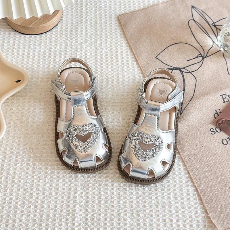 Korean Style Girls Princess Sandals, Closed-Toe Heart Hollow Out Soft Sole Leather Sandals, Fashion Roman Beach Shoes For Little Girls photo 1