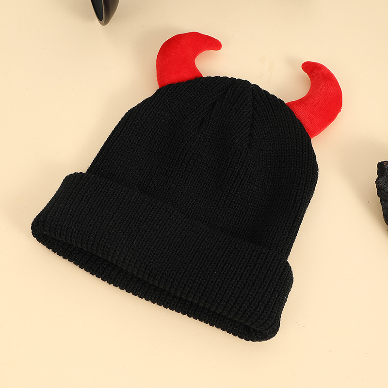 European And American Cross-border Hip-hop Little Devil Beanie With Horn Shape, Knitted, Suitable For All Occasions, Trendy And Funny, Without A Brim photo 7