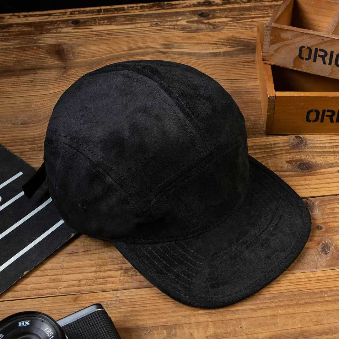 New Men's And Women's Solid-color Soft-top Stylish Casual Short-brim Baseball Caps For Couples To Go Out And Have Fun Together. photo 4