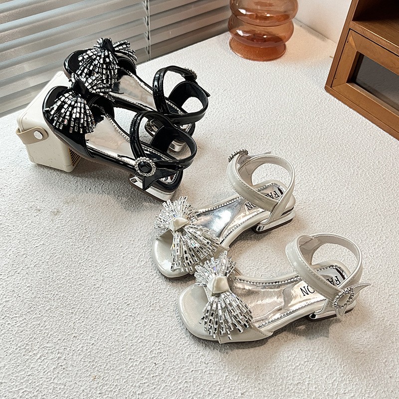 2026 Spring New Girls High Heel Sandals, One Strap Buckle Thick Block Heel Elegant Dress Sandals For Little Girls photo 2