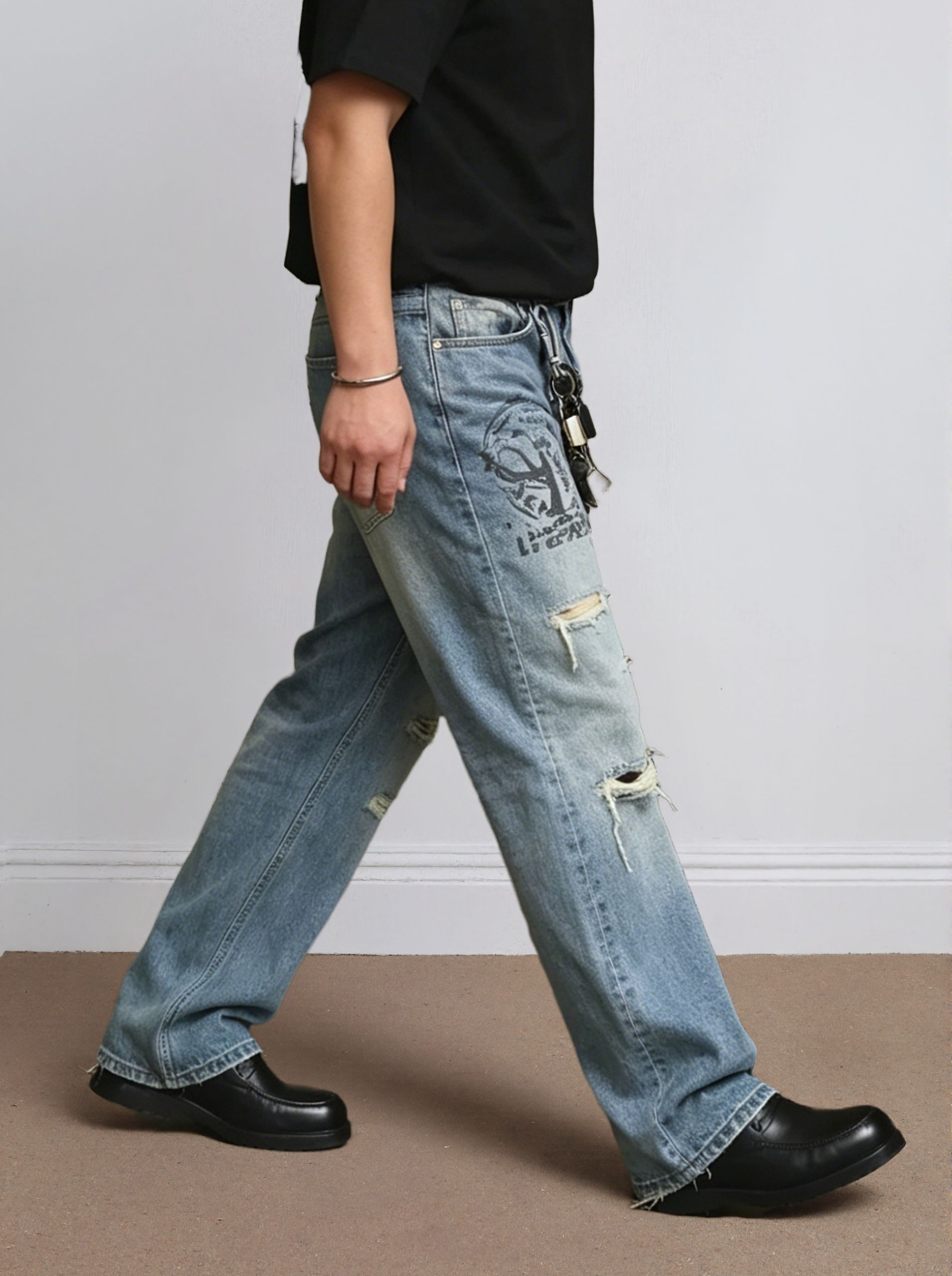 Graphic Print Jeans Men Relaxed Fit Light Blue Denim Pants Distressed Streetwear Plus Size Big Tall Ready Stock photo 2