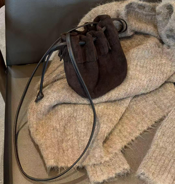 Tassel Bucket Bag, Genuine Leather Single Shoulder Diagonal Cross Bag, 2026 New Drawstring Armpit Bag, High-end Women's Commuting Small Bag - Coffee Color photo 1