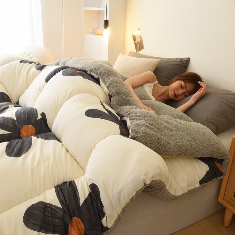 1PC Reversible Sherpa Comforter, Thick Fluffy Warm Bedding Quilt, Ultra Soft Plush Comforter For Bedroom photo 2