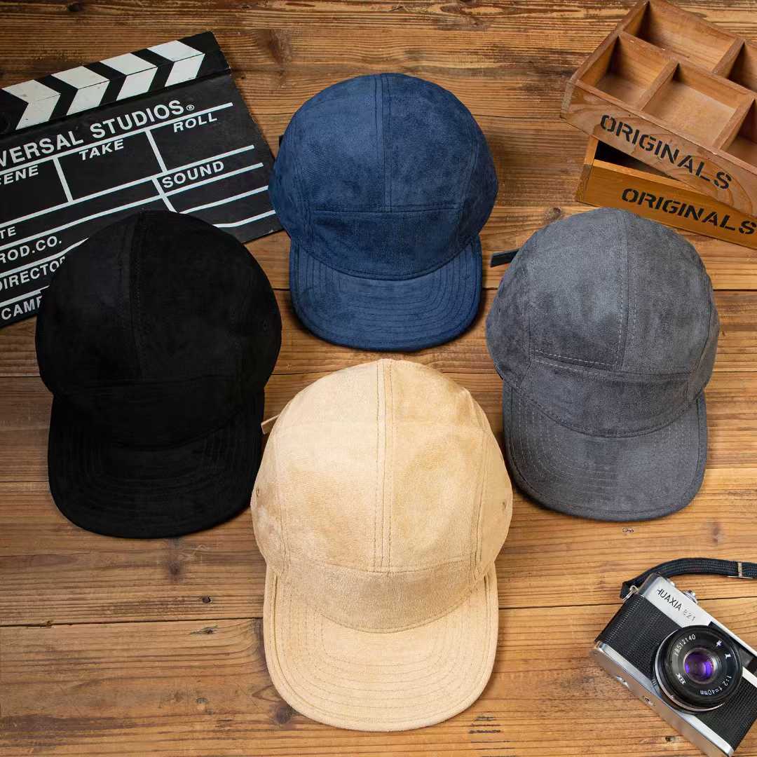 New Men's And Women's Solid-color Soft-top Stylish Casual Short-brim Baseball Caps For Couples To Go Out And Have Fun Together. photo 3